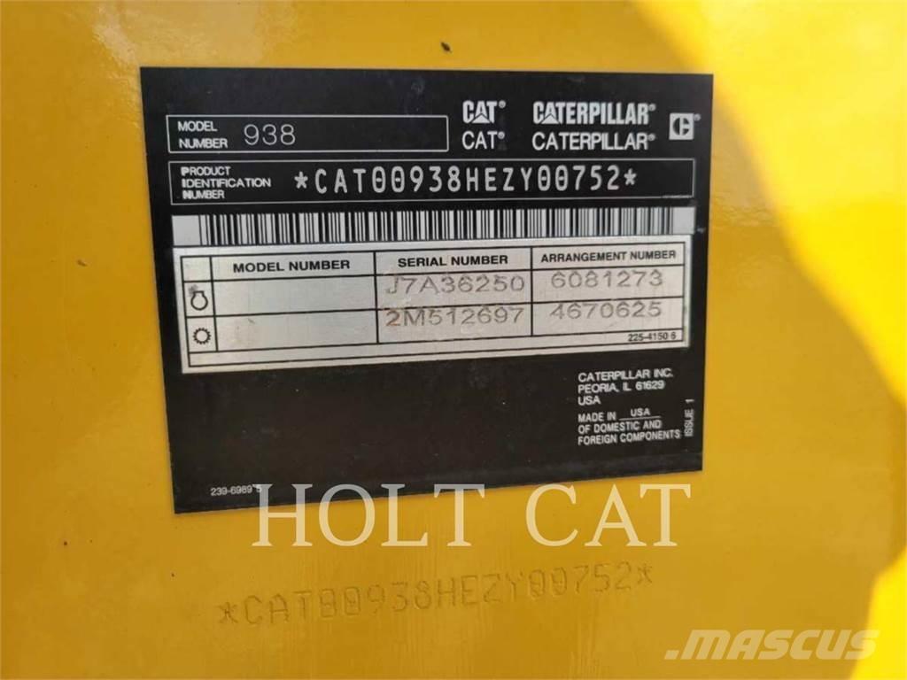 CAT 938 QC Фронтальні навантажувачі