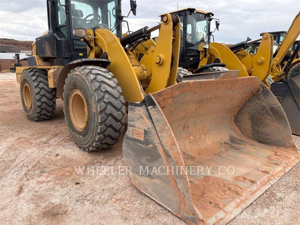 CAT 938 QC Фронтальні навантажувачі