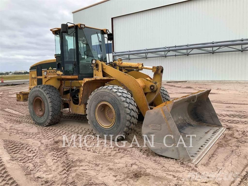 CAT 938G Фронтальні навантажувачі