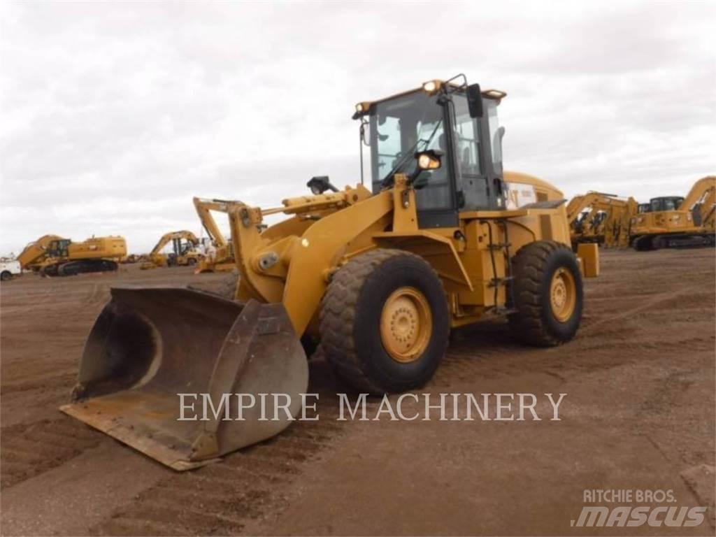 CAT 938H Фронтальні навантажувачі