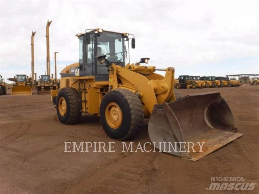 CAT 938H Фронтальні навантажувачі