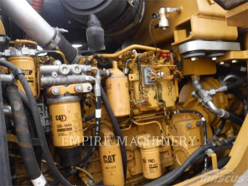 CAT 938H Фронтальні навантажувачі