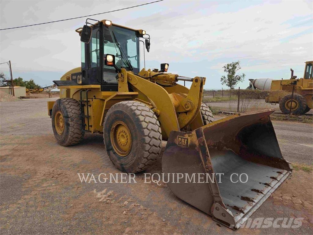 CAT 938H Фронтальні навантажувачі