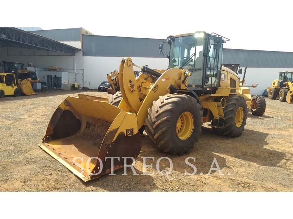 CAT 938K Фронтальні навантажувачі