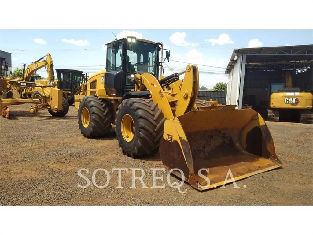 CAT 938K Фронтальні навантажувачі