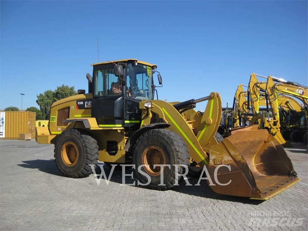 CAT 938K Фронтальні навантажувачі