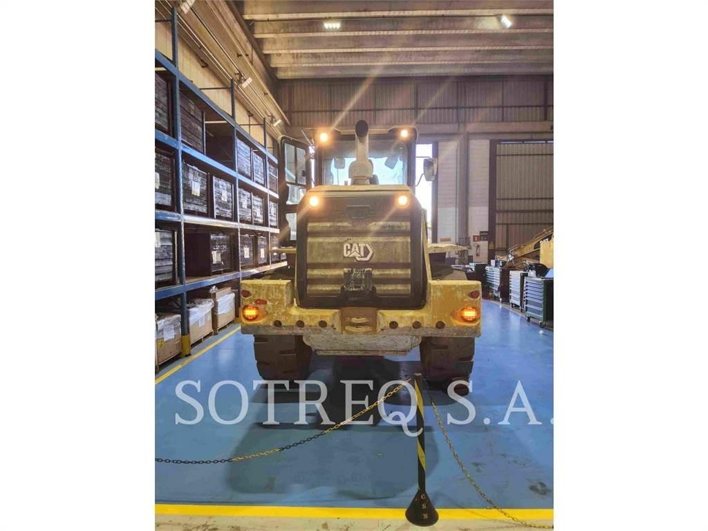 CAT 938K Фронтальні навантажувачі