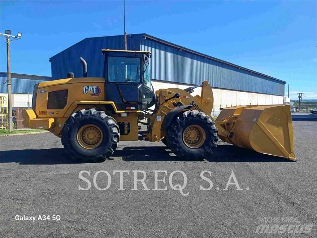 CAT 938K Фронтальні навантажувачі