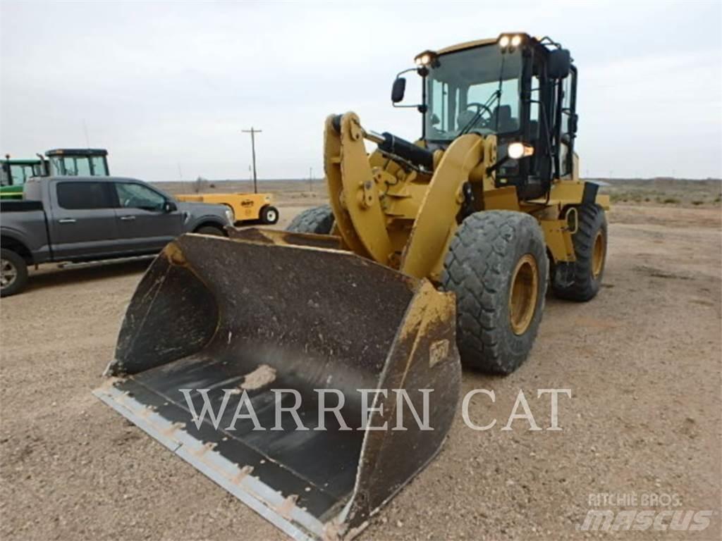 CAT 938K Фронтальні навантажувачі