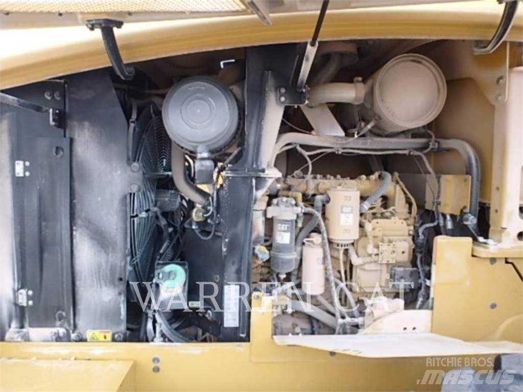 CAT 938K Фронтальні навантажувачі