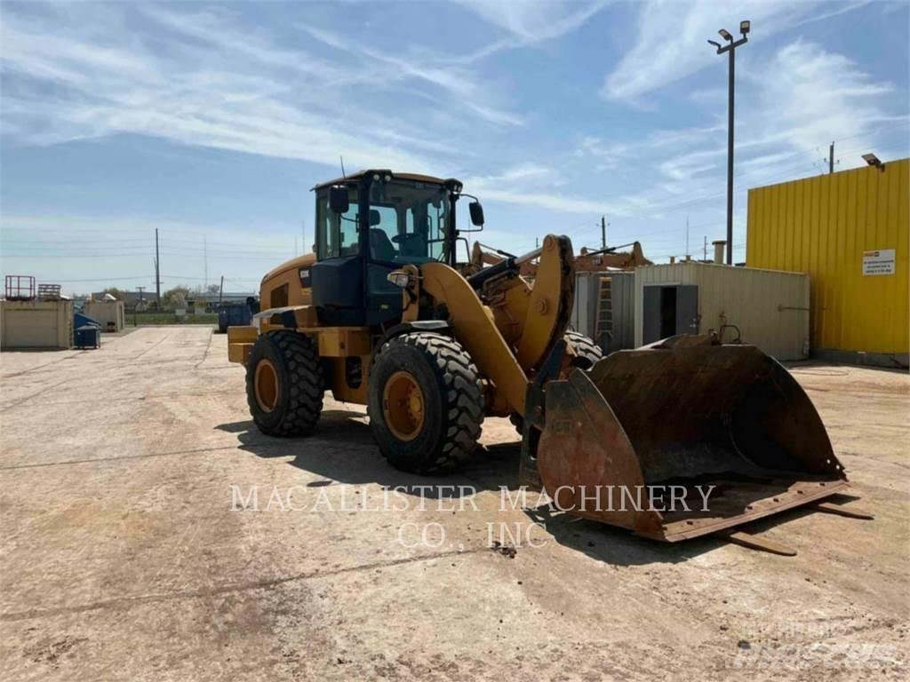 CAT 938K Фронтальні навантажувачі