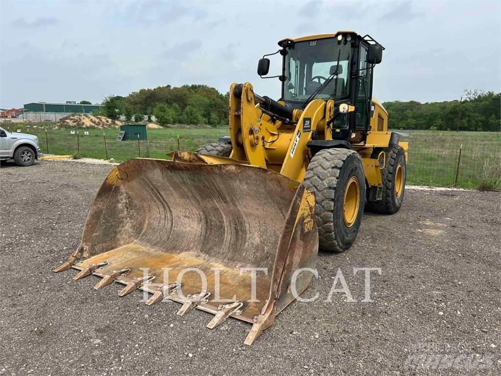 CAT 938K Фронтальні навантажувачі