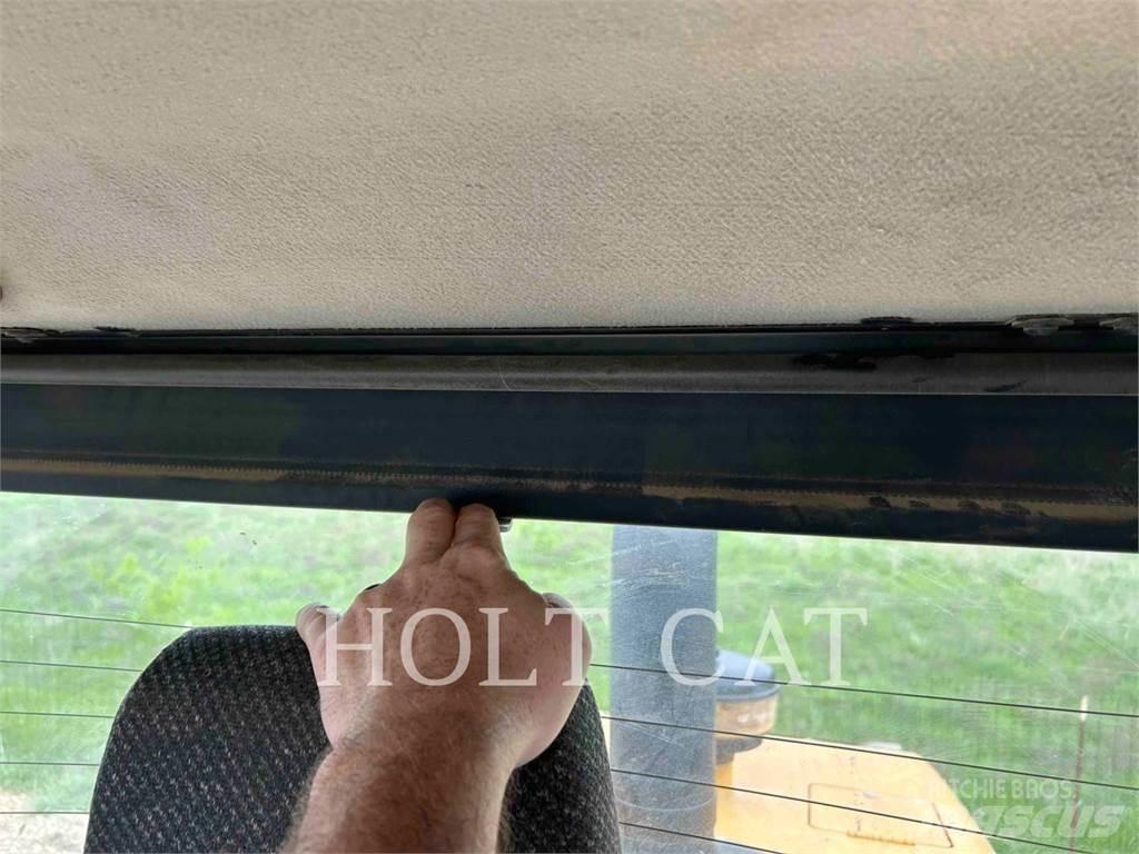 CAT 938K Фронтальні навантажувачі