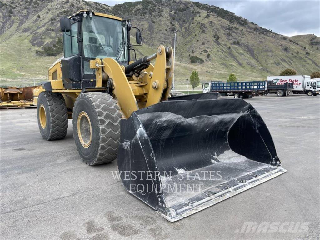 CAT 938K Фронтальні навантажувачі