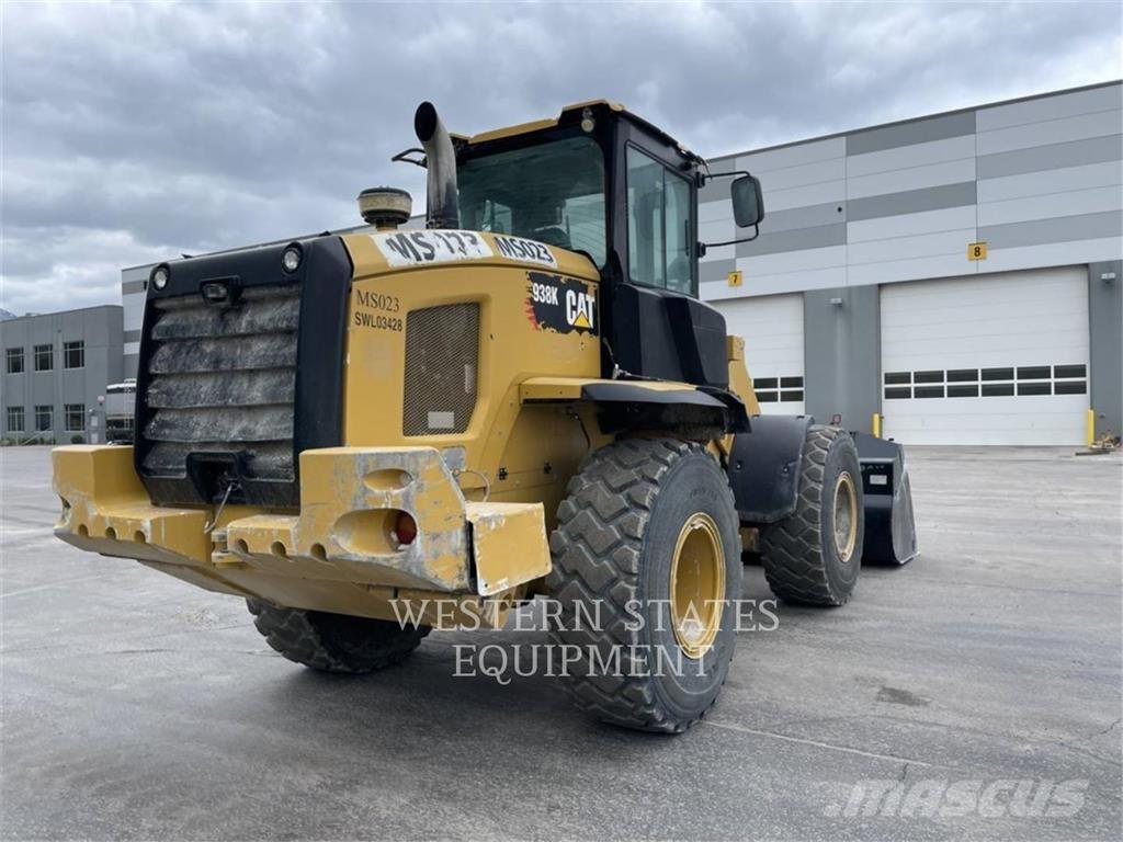CAT 938K Фронтальні навантажувачі