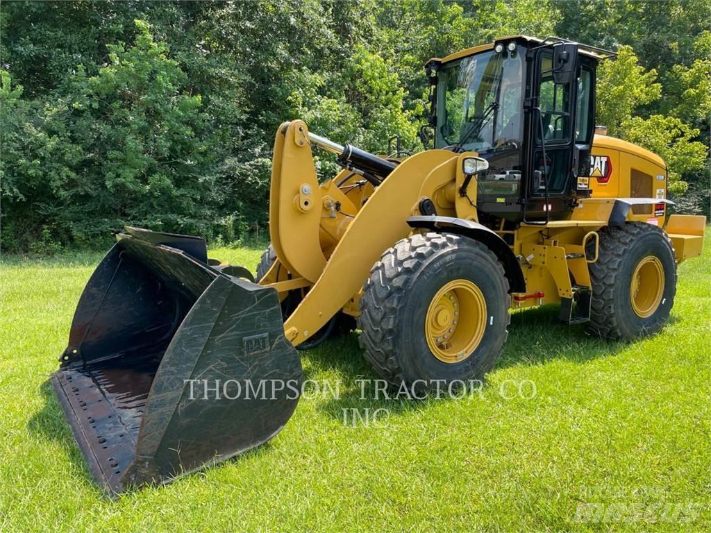 CAT 938M Фронтальні навантажувачі
