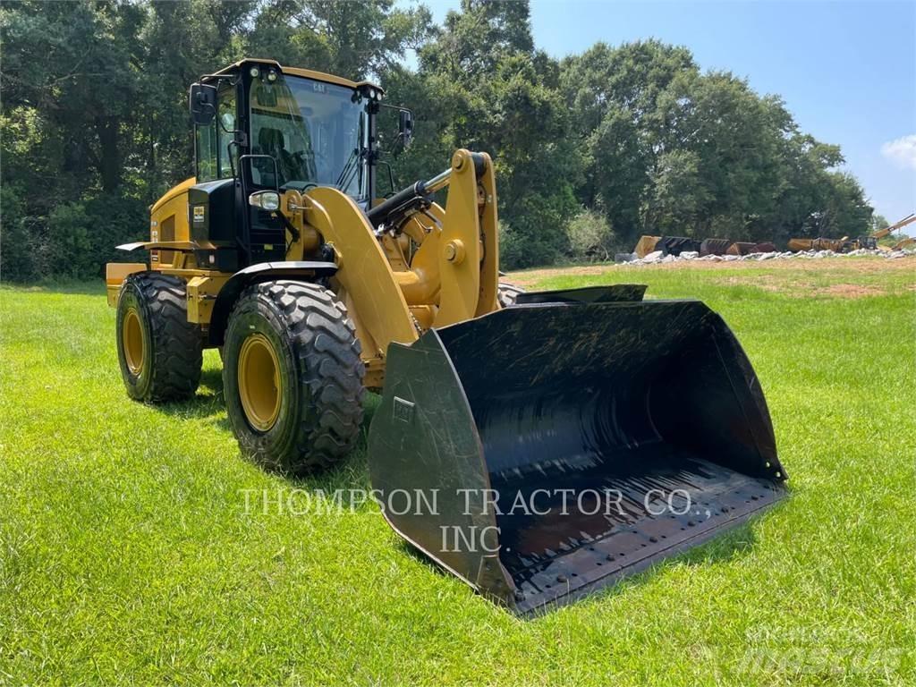 CAT 938M Фронтальні навантажувачі