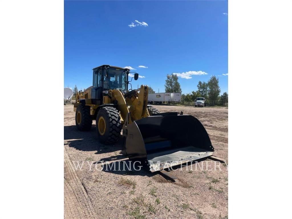 CAT 938M Фронтальні навантажувачі