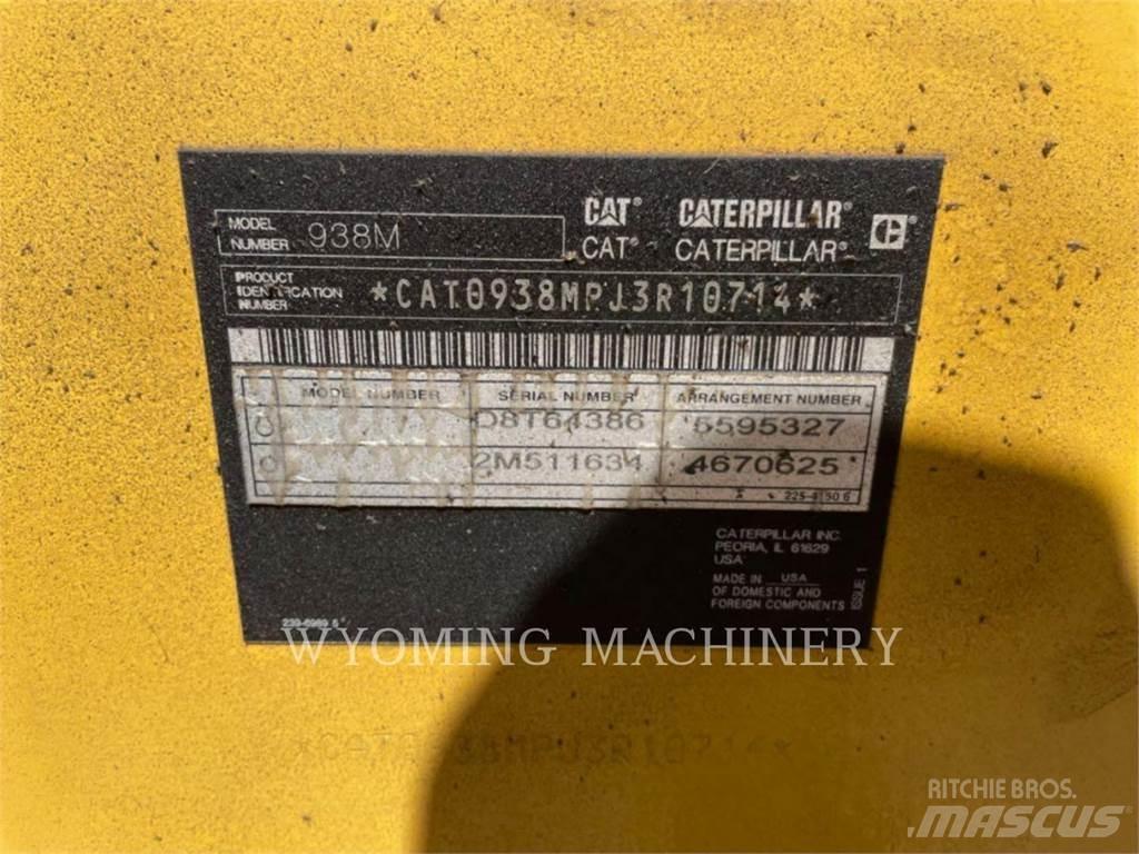 CAT 938M Фронтальні навантажувачі