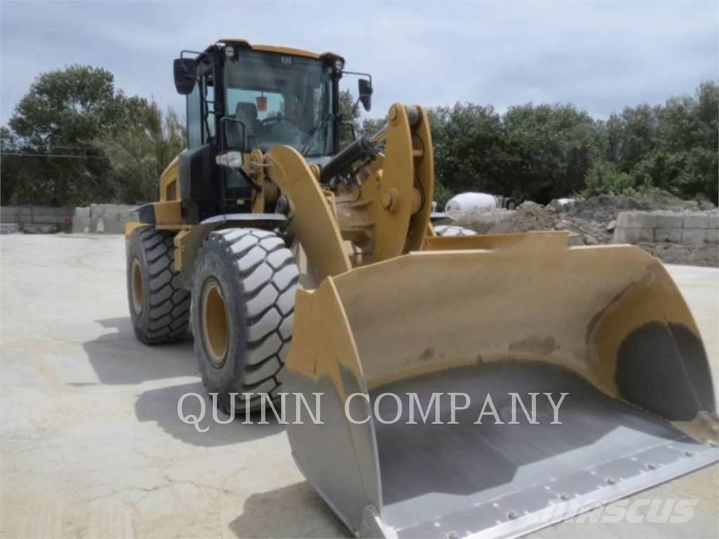 CAT 938M Фронтальні навантажувачі
