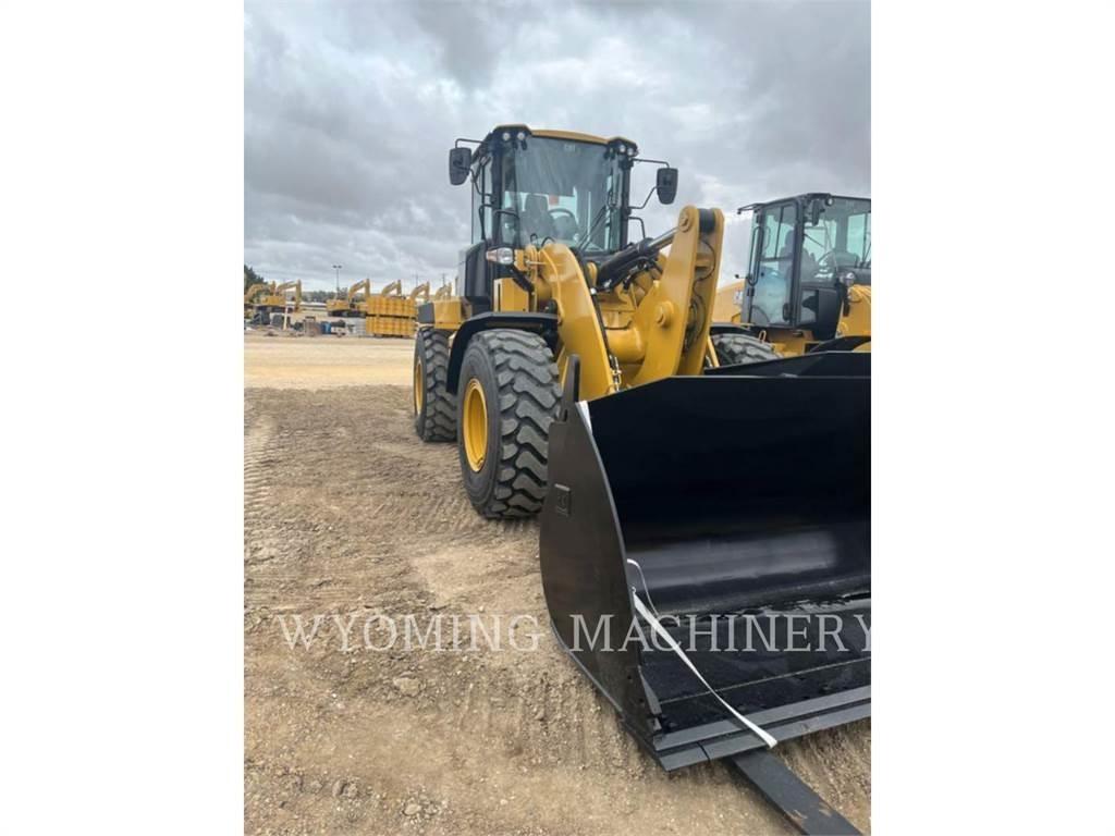 CAT 938M Фронтальні навантажувачі