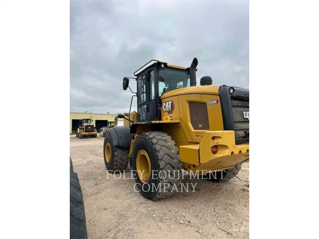 CAT 938M Фронтальні навантажувачі