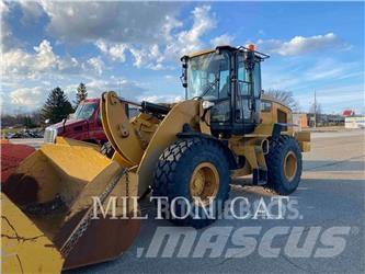 CAT 938M Фронтальні навантажувачі