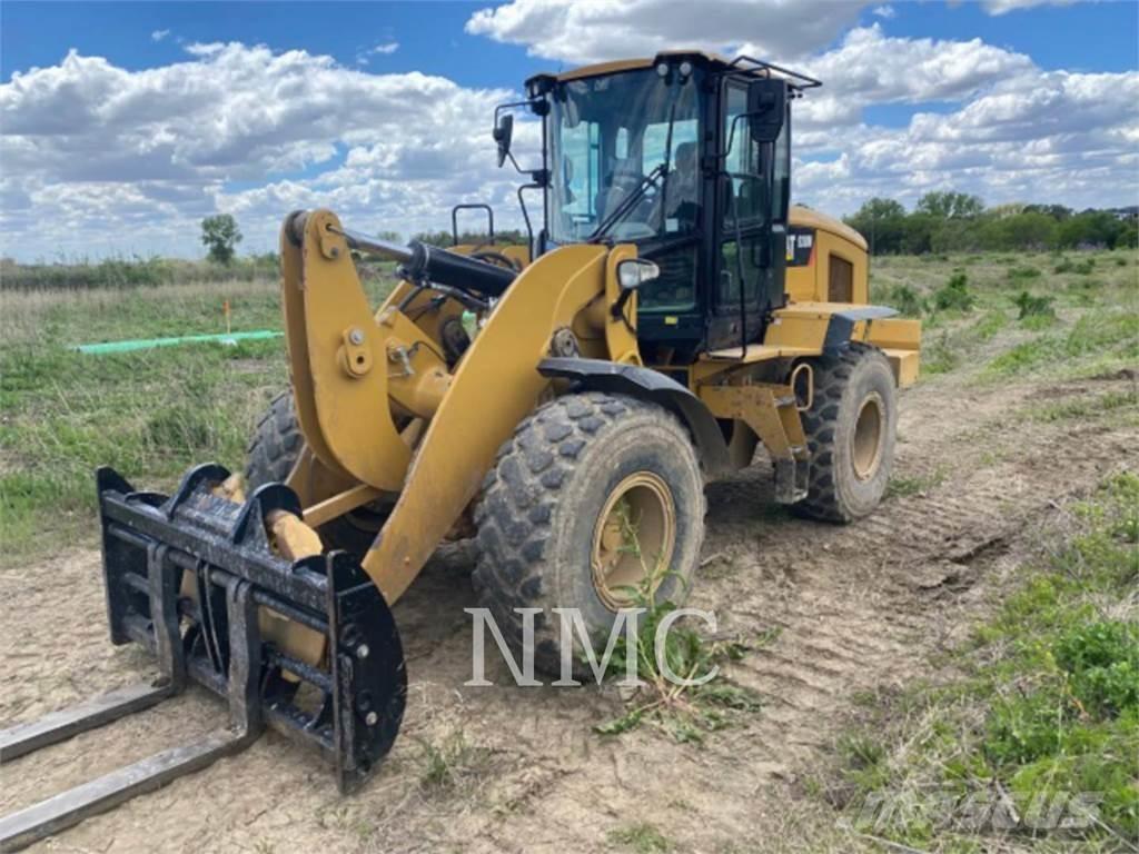 CAT 938M Фронтальні навантажувачі
