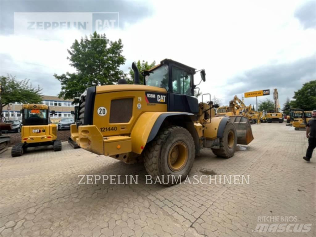 CAT 938M Фронтальні навантажувачі