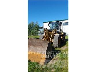 CAT 938M Фронтальні навантажувачі