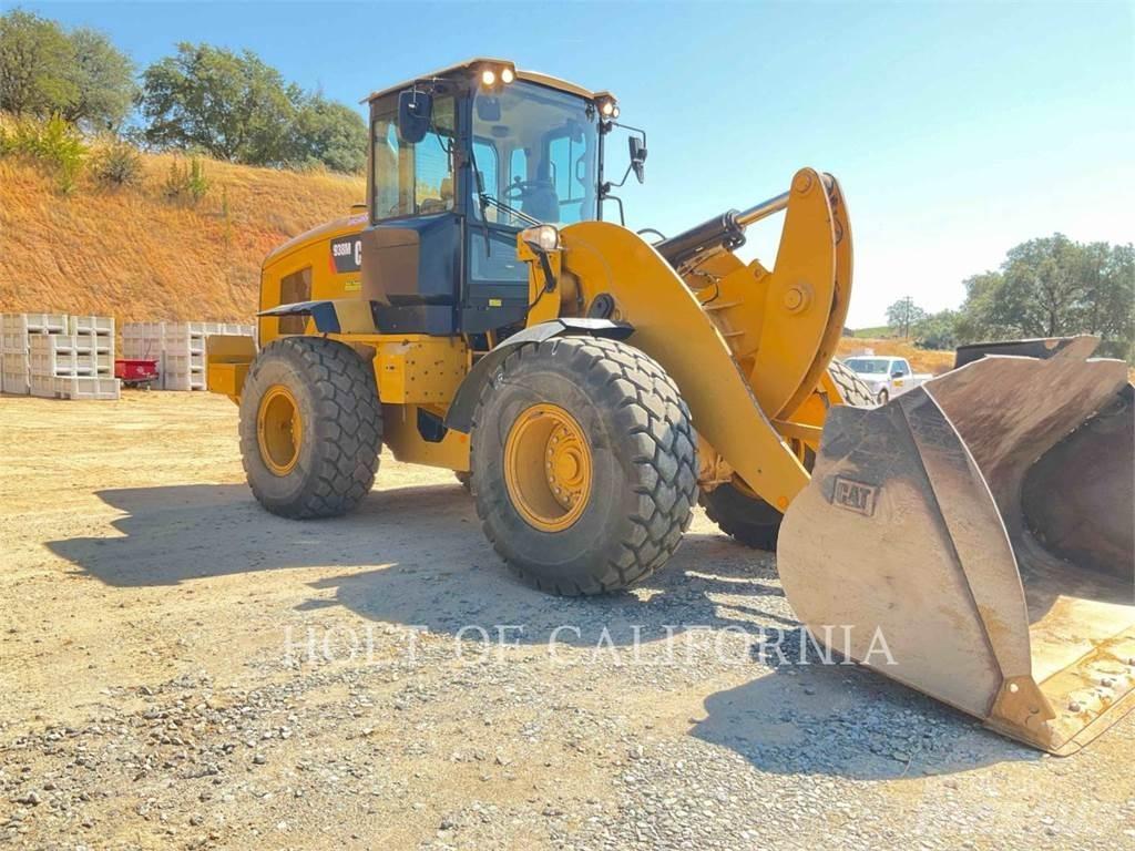 CAT 938M Фронтальні навантажувачі