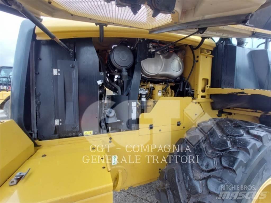 CAT 938M Фронтальні навантажувачі