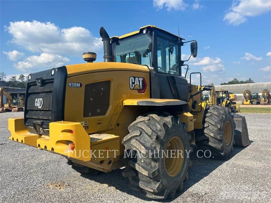 CAT 938M Фронтальні навантажувачі