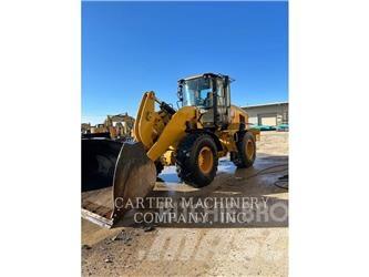 CAT 938M Фронтальні навантажувачі