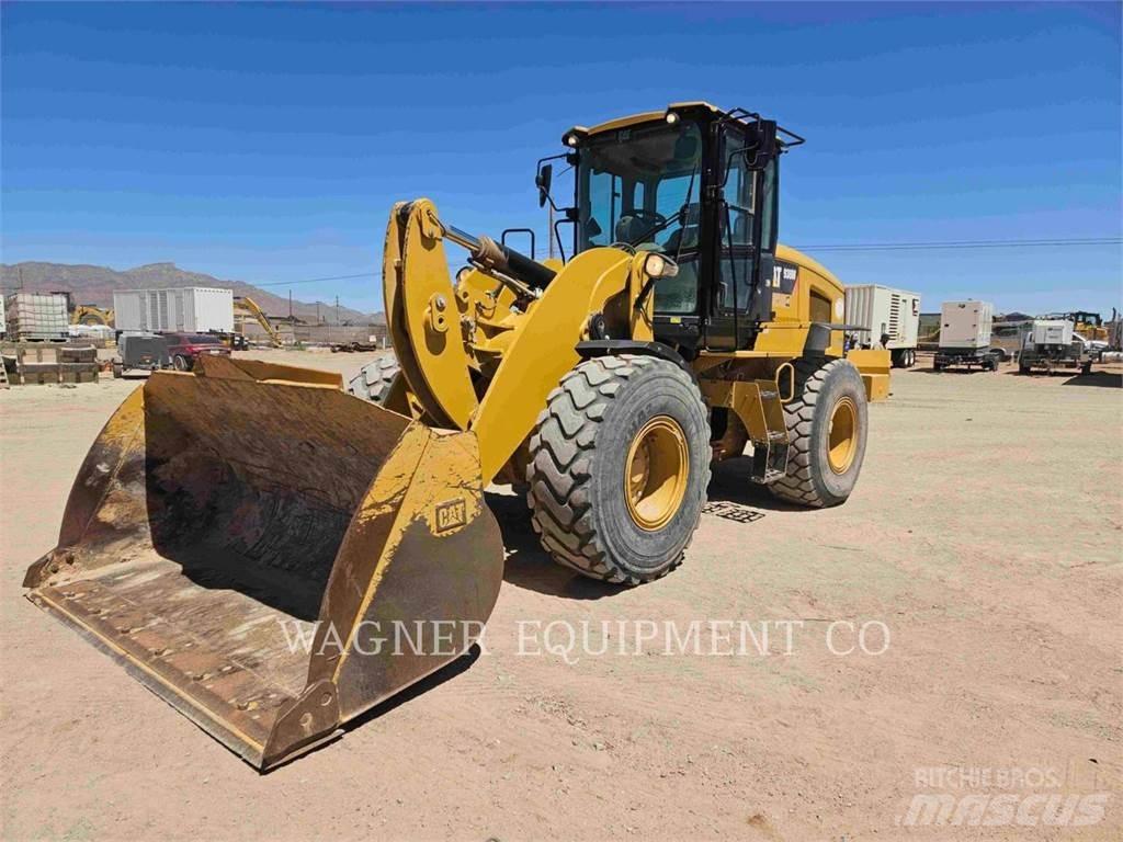 CAT 938M Фронтальні навантажувачі