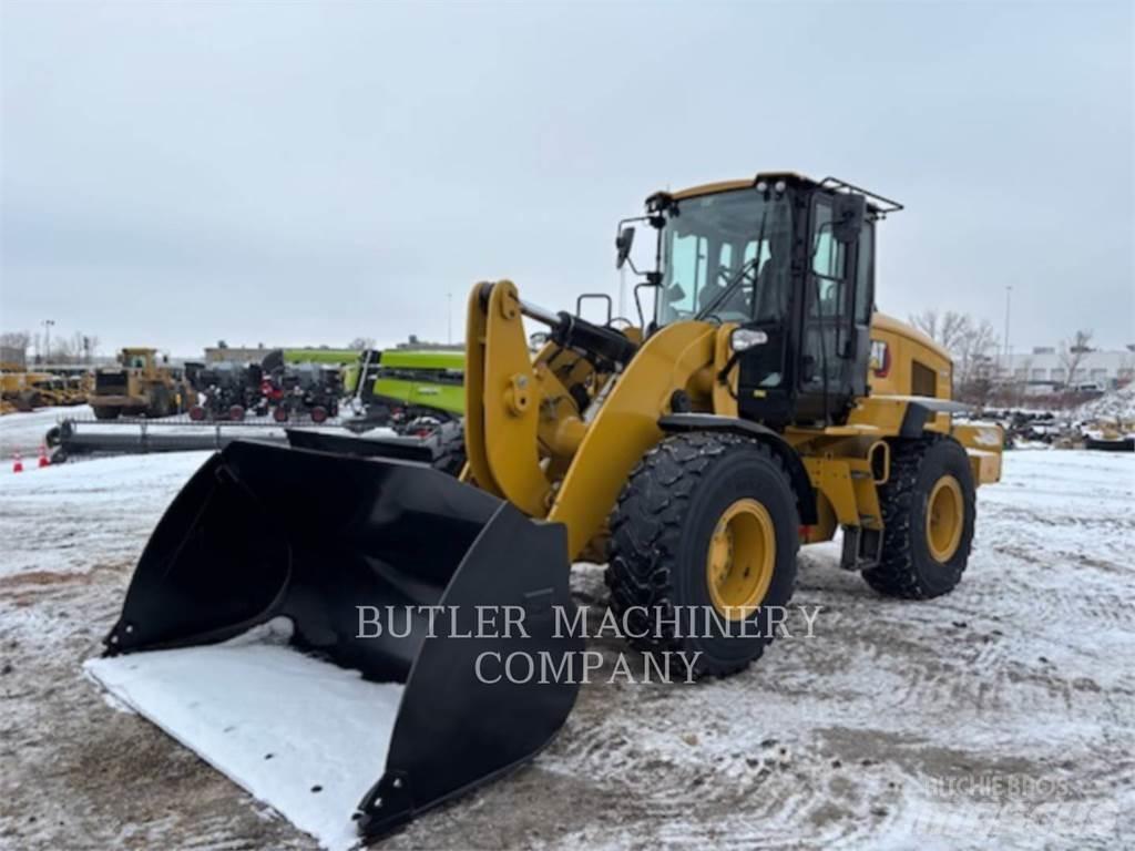 CAT 938M Фронтальні навантажувачі