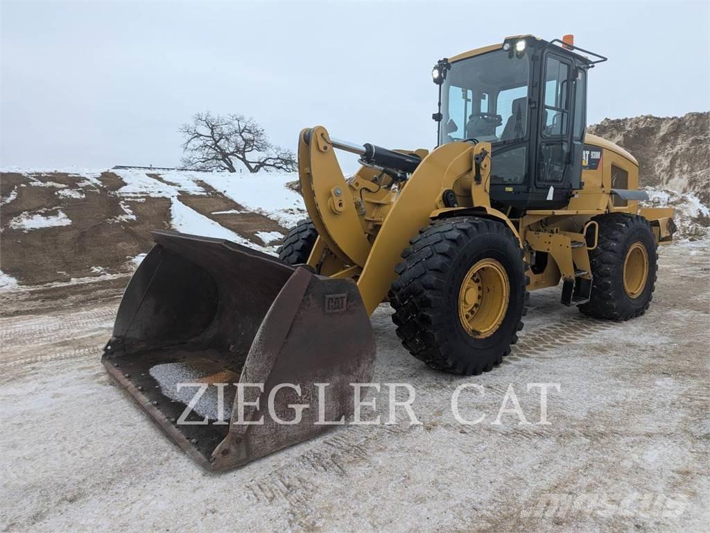 CAT 938M Фронтальні навантажувачі