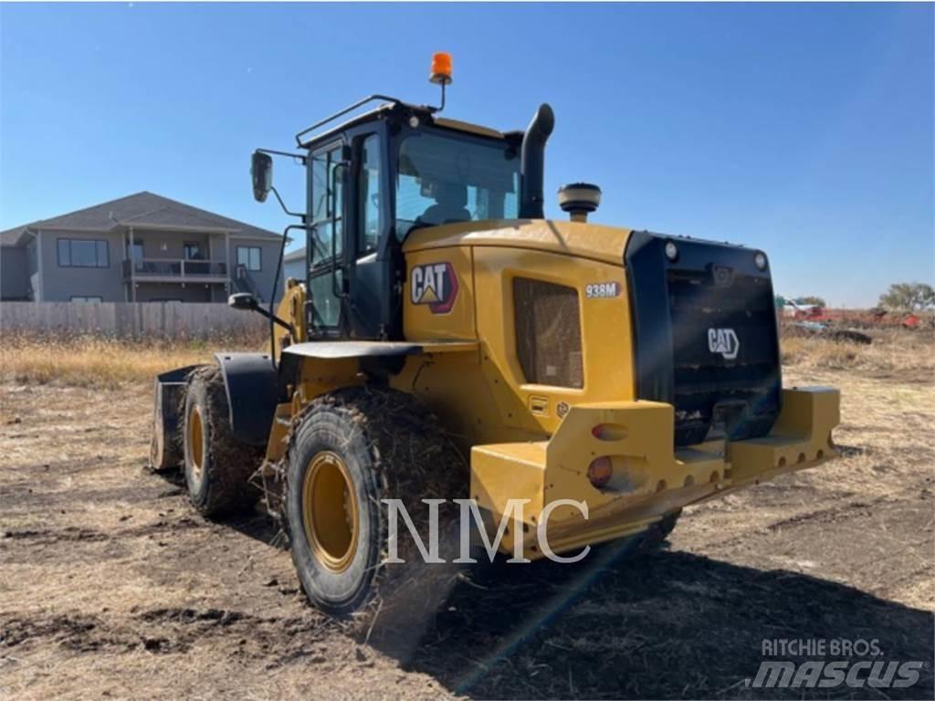 CAT 938M Фронтальні навантажувачі
