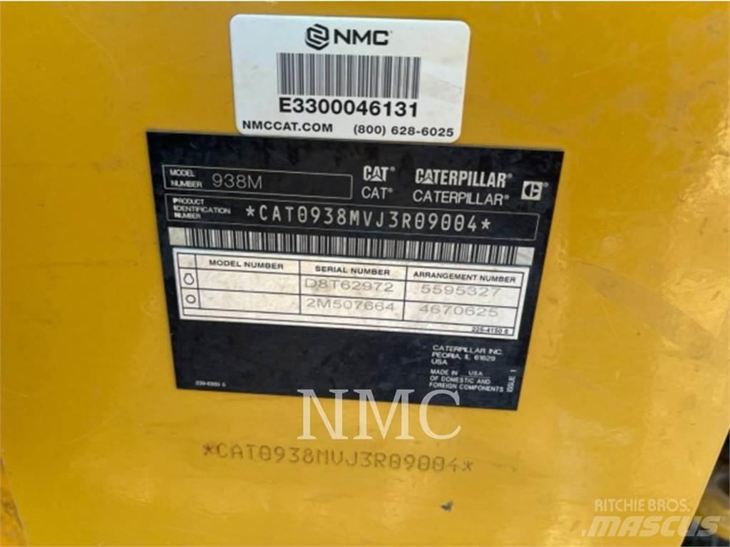 CAT 938M Фронтальні навантажувачі