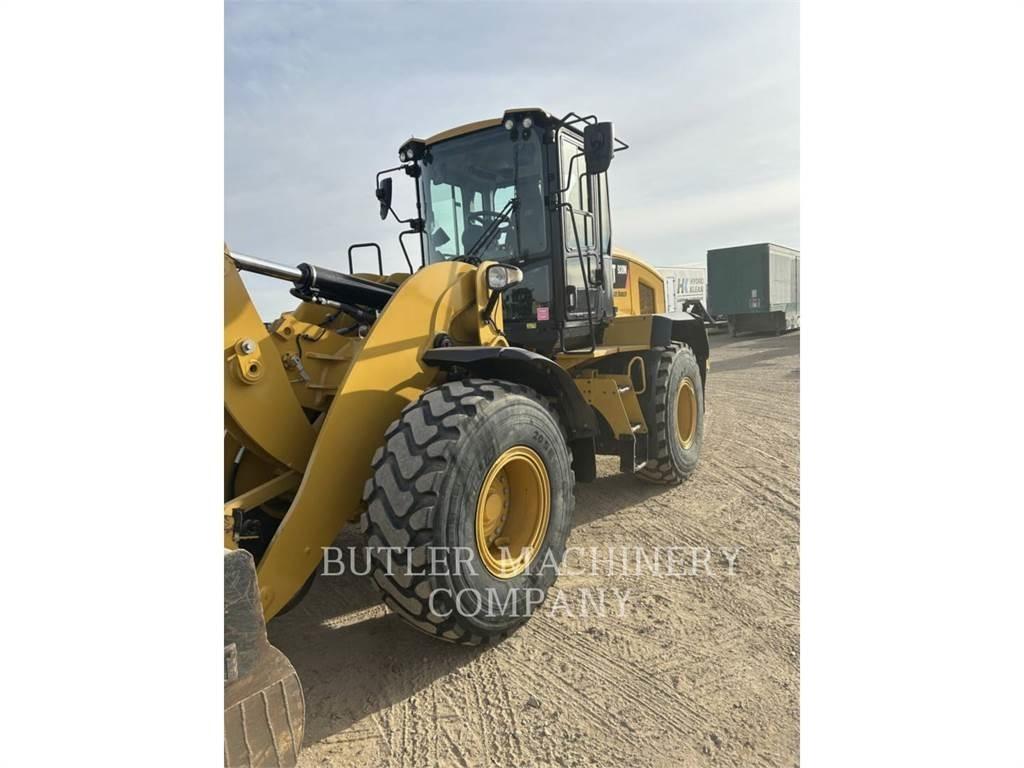 CAT 938M Фронтальні навантажувачі