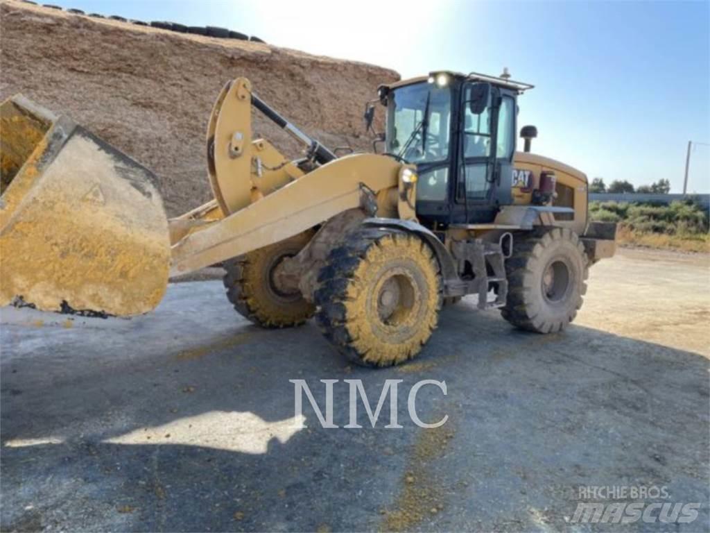 CAT 938M Фронтальні навантажувачі