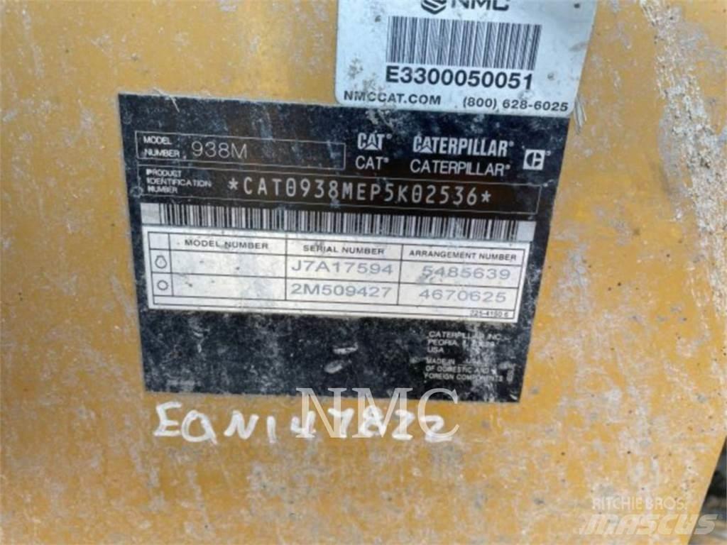 CAT 938M Фронтальні навантажувачі