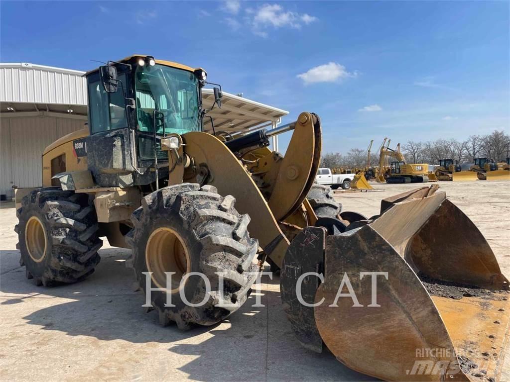 CAT 938M Фронтальні навантажувачі