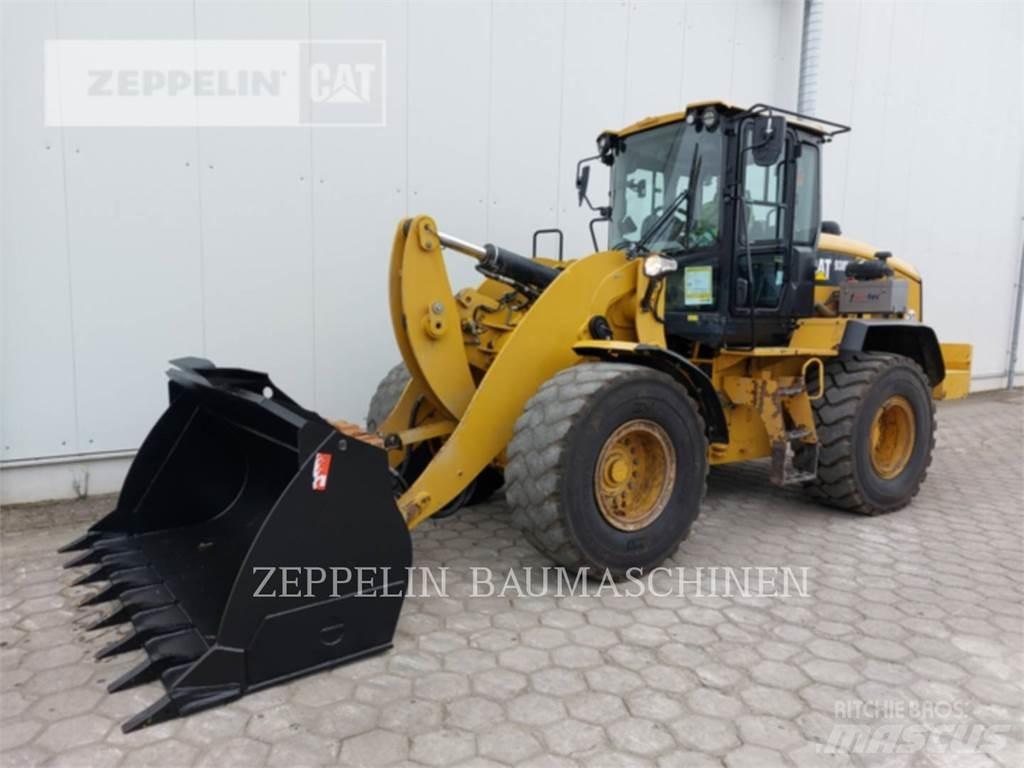 CAT 938M Фронтальні навантажувачі