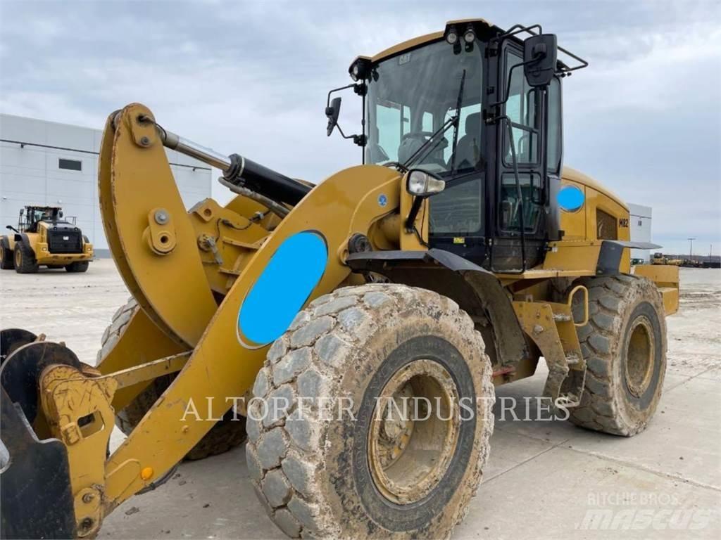 CAT 938M Фронтальні навантажувачі