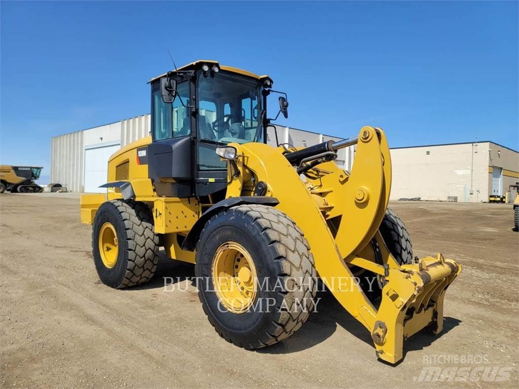 CAT 938M Фронтальні навантажувачі