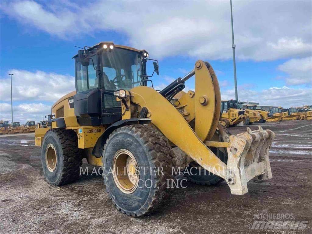 CAT 938M Фронтальні навантажувачі