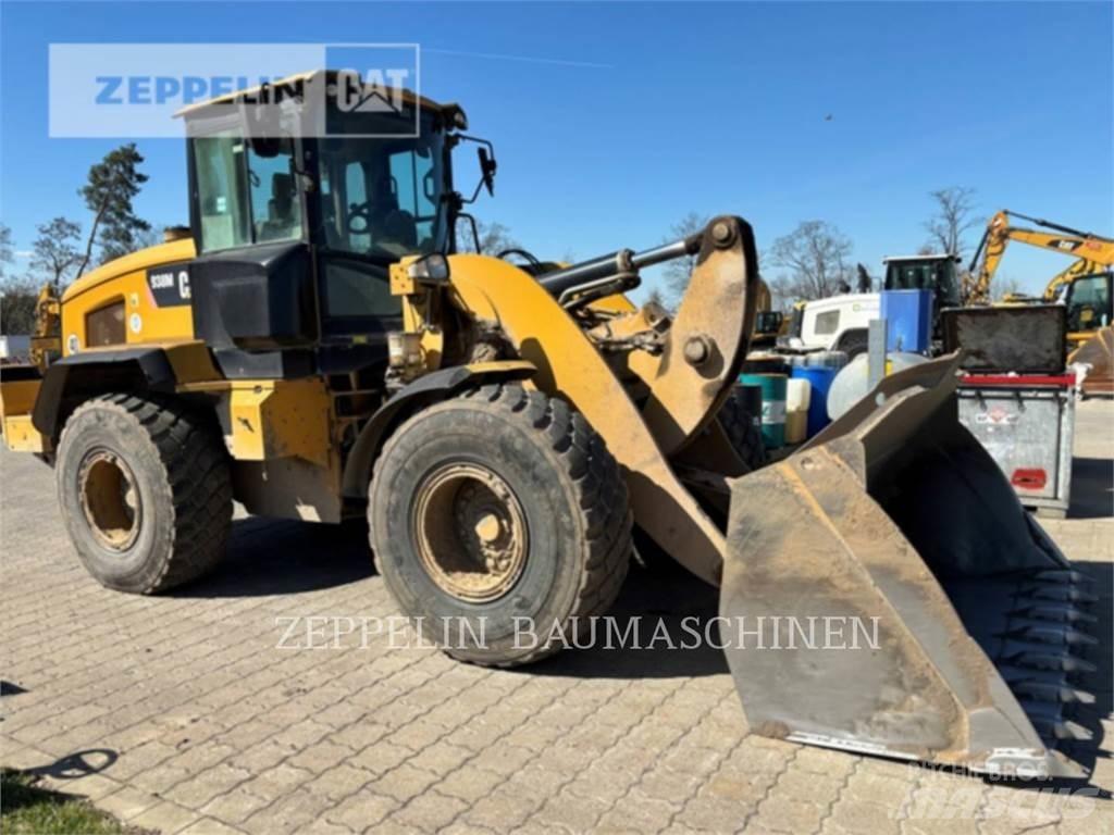 CAT 938M Фронтальні навантажувачі