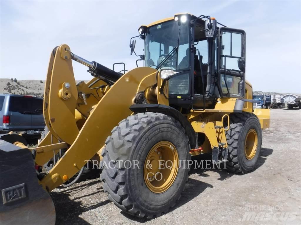 CAT 938M Фронтальні навантажувачі