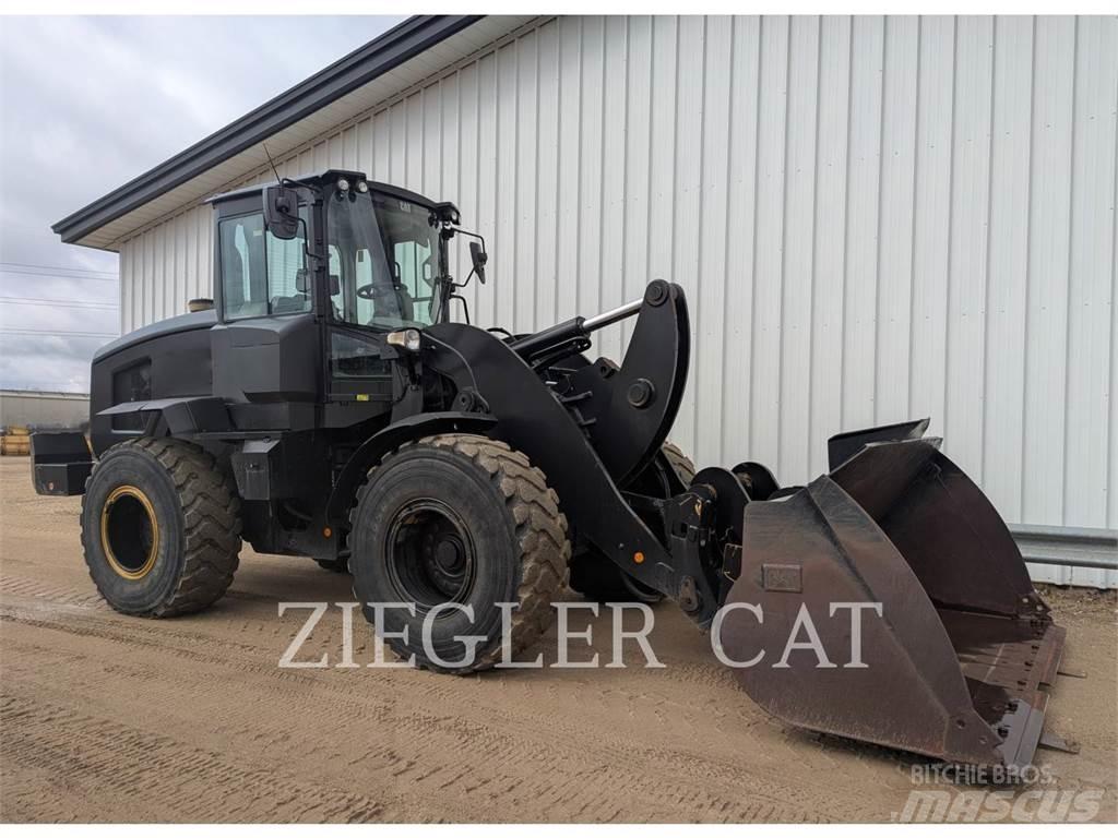 CAT 938M Фронтальні навантажувачі